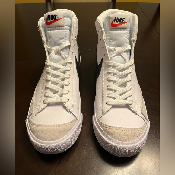 New Nike blazer Mid 77 Leather White Black Sneaker Shoes Size US 7Y - Picture 4 of 12